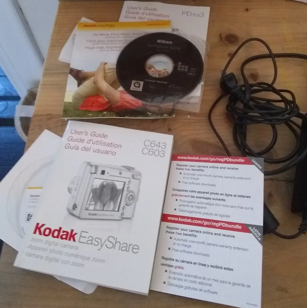 Kodak Easy Share C643 Printer Dock & Digital Camera Bundle